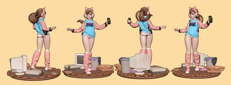 Gamer Girl (Nomnom Figures)