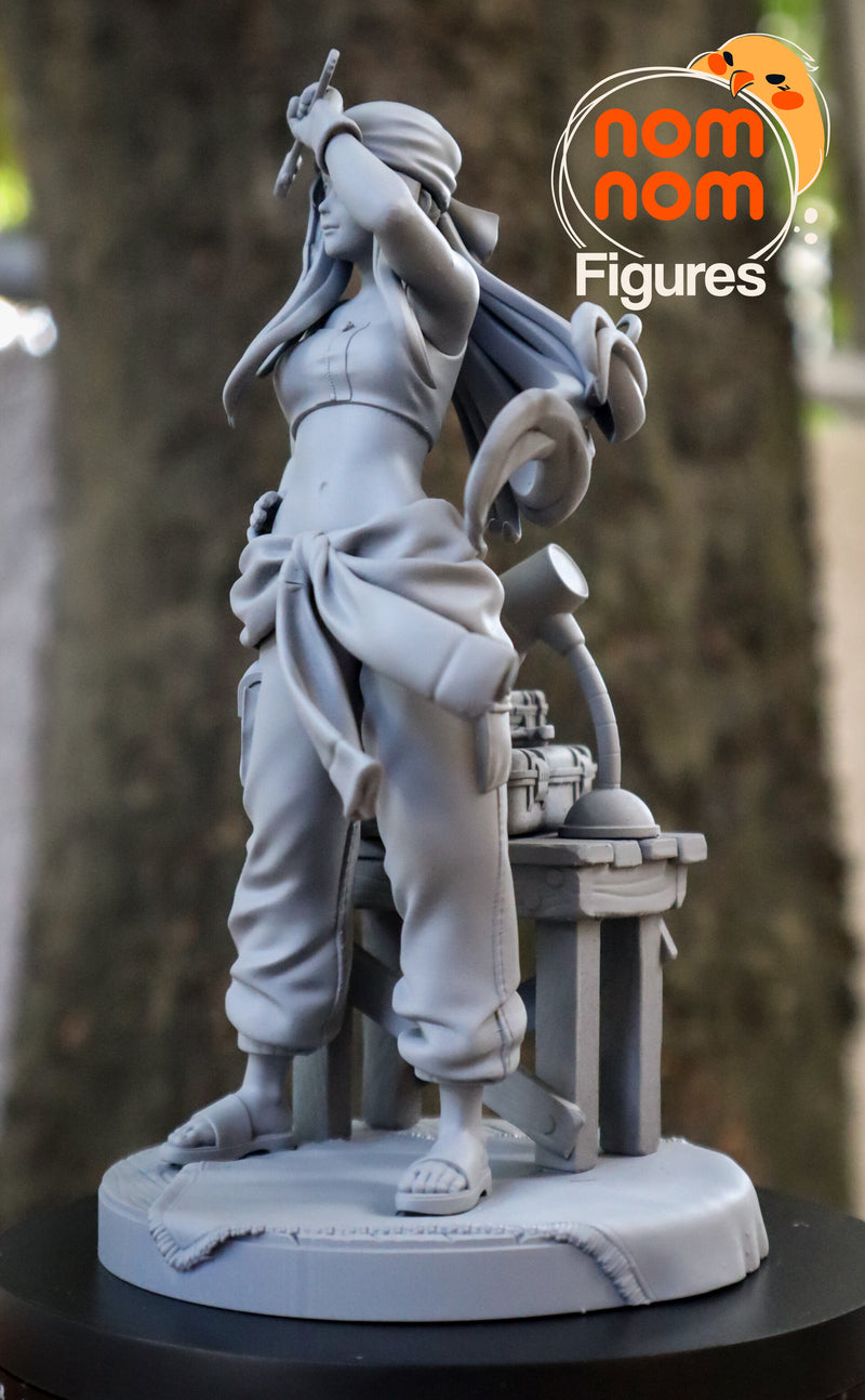 Winry Rockbell Full Metal Alchemist (Nomnom Figures)