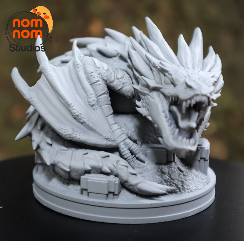 Tiny Smaug (Nomnom Figures)