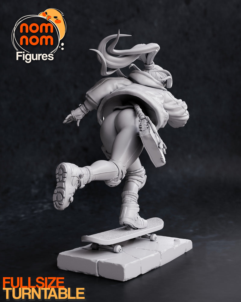 Slink Skater Girl Nomnom Original (Nomnom Figures)