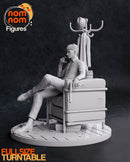 Loid Forger – Spy x Family (Nomnom Figures)