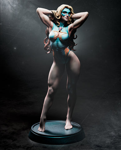 Blonde Blazer Statue - 1/9 Scale