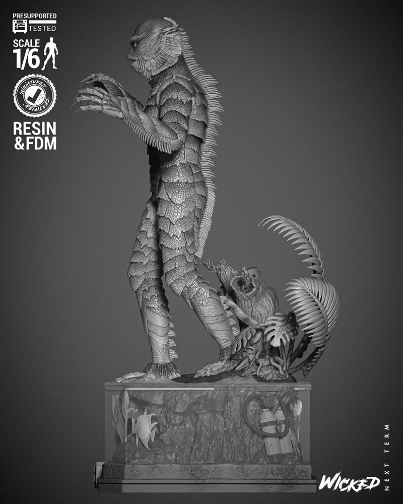 Creature of the Black Lagoon Sculpture resin statue kit view 2