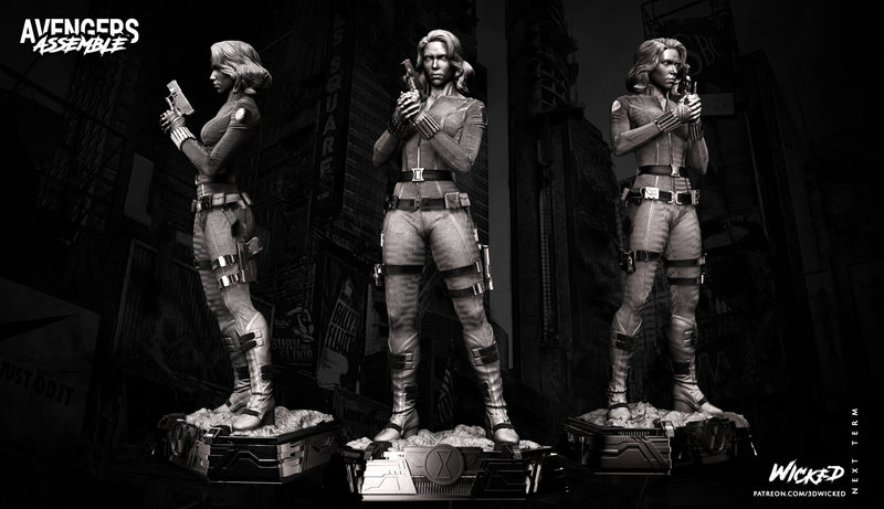 Black Widow Sculpture resin statue kit view 2