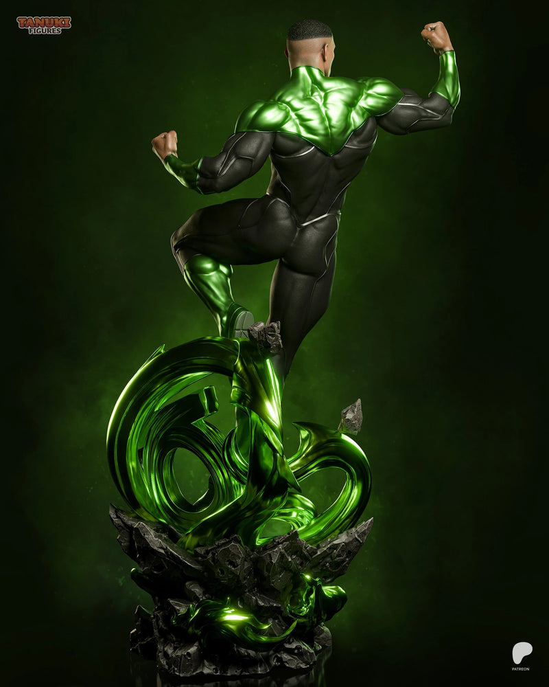 Green Lantern Resin Statue & Bust - Full Size view 4