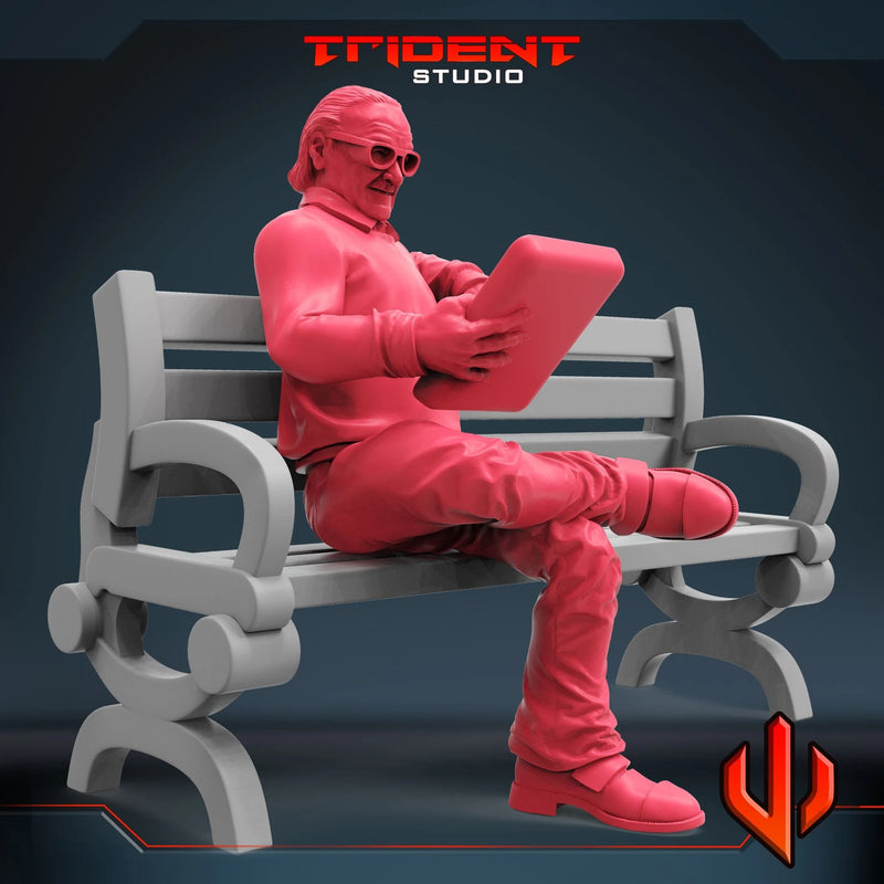 Stan Lee - Sculpt B Marvel MCP-compatible 40mm resin proxy miniature by Trident Miniatures - product image 4