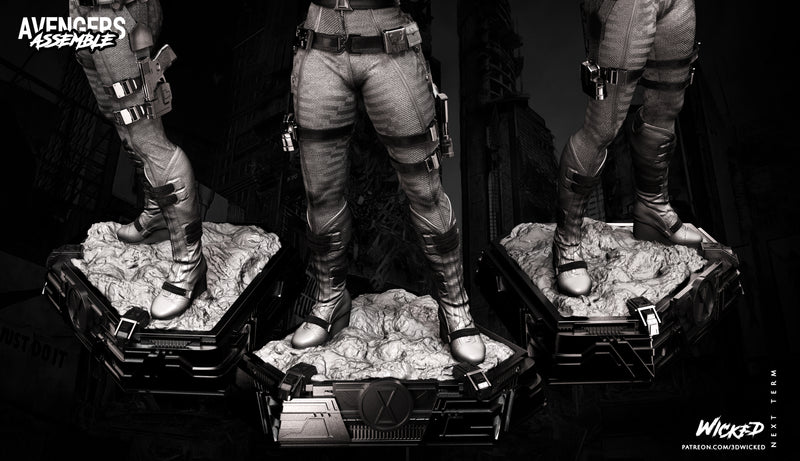 Black Widow Sculpture resin statue kit view 5