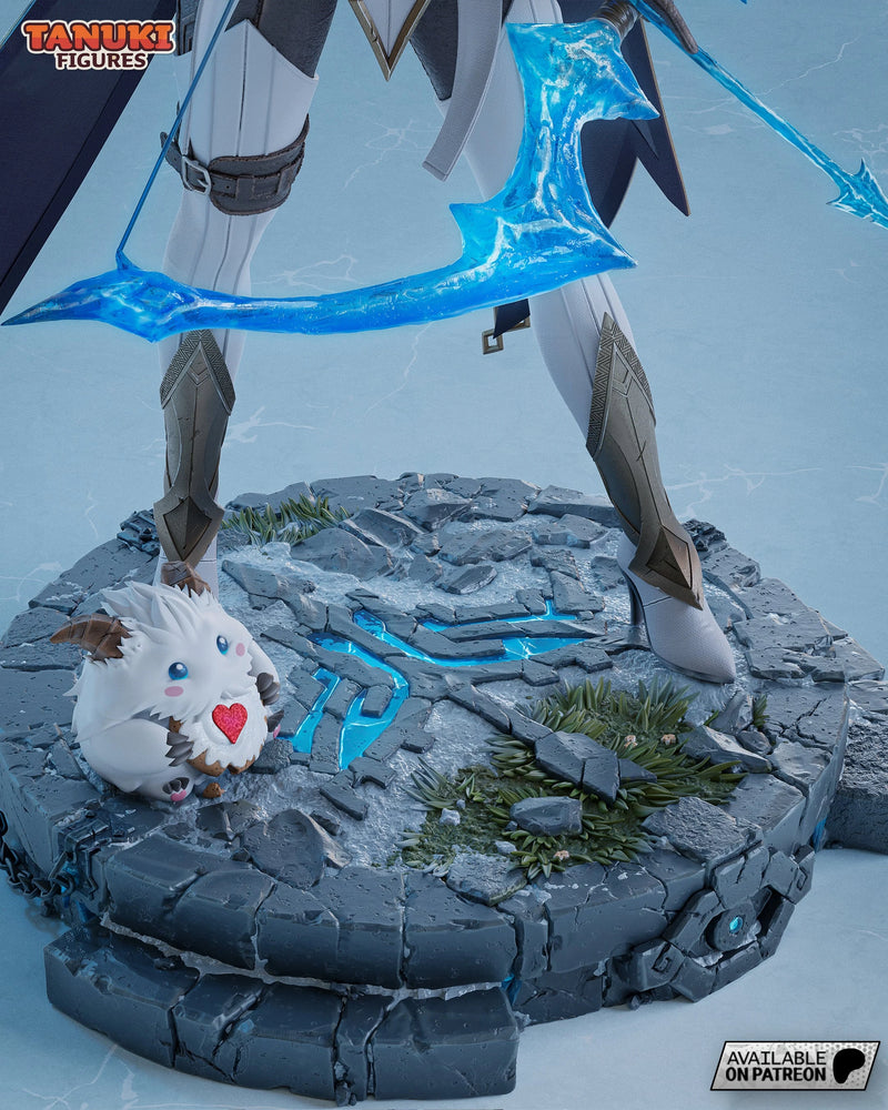 Ashe Resin Statue & Bust - Full Size view 8