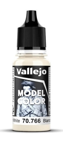 Model Color: Cream White (18 ml)