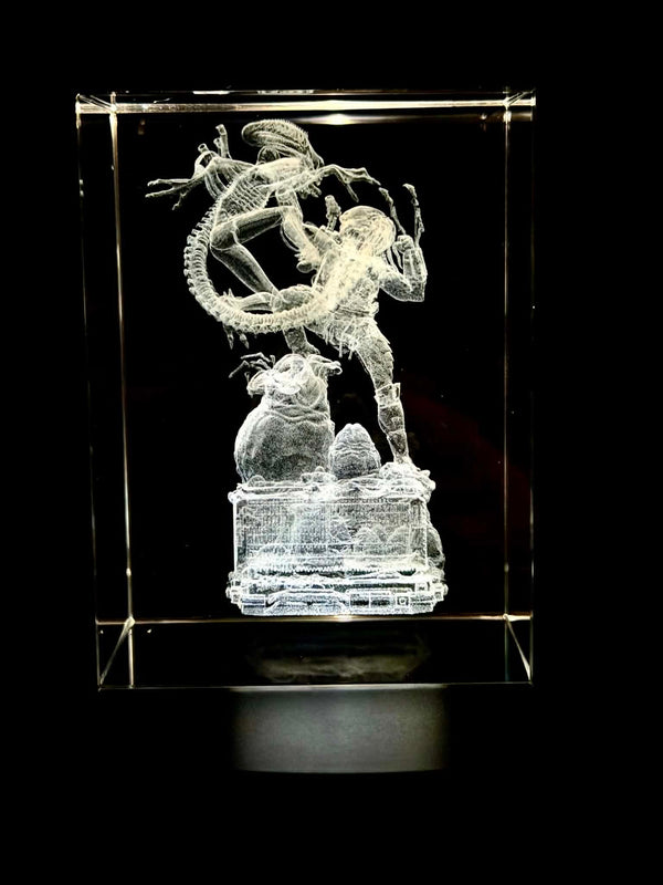 Alien vs Predator Diorama 3D Crystal Engraving – Large Sci-Fi Horror Laser Crystal Display