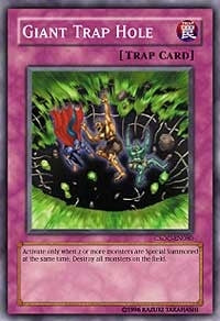 Giant Trap Hole (CSOC-EN080) [CSOC]