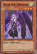 Night Wing Sorceress (CRMS-EN025) [CRMS]