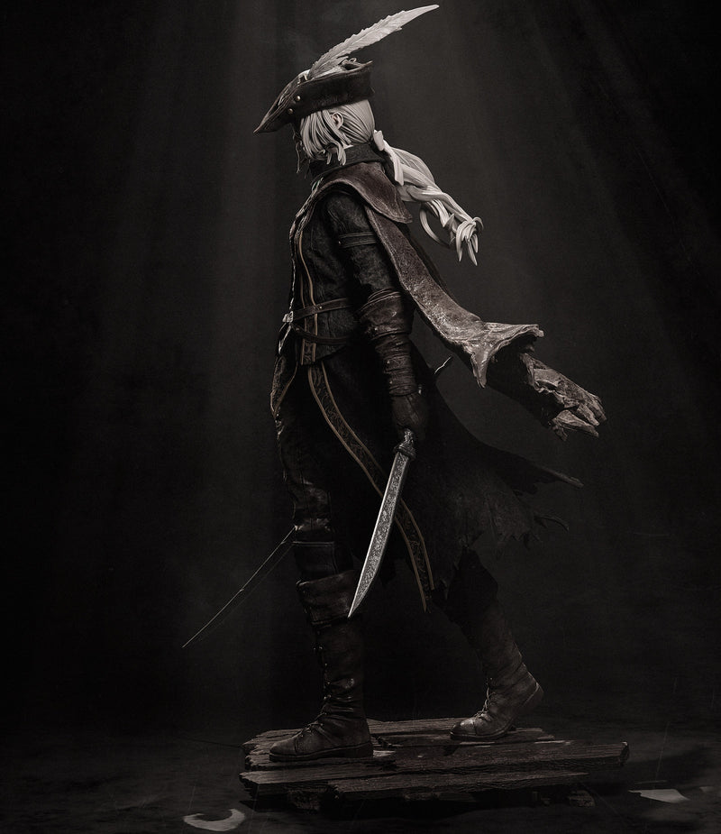 Lady Maria Resin Statue - view 6