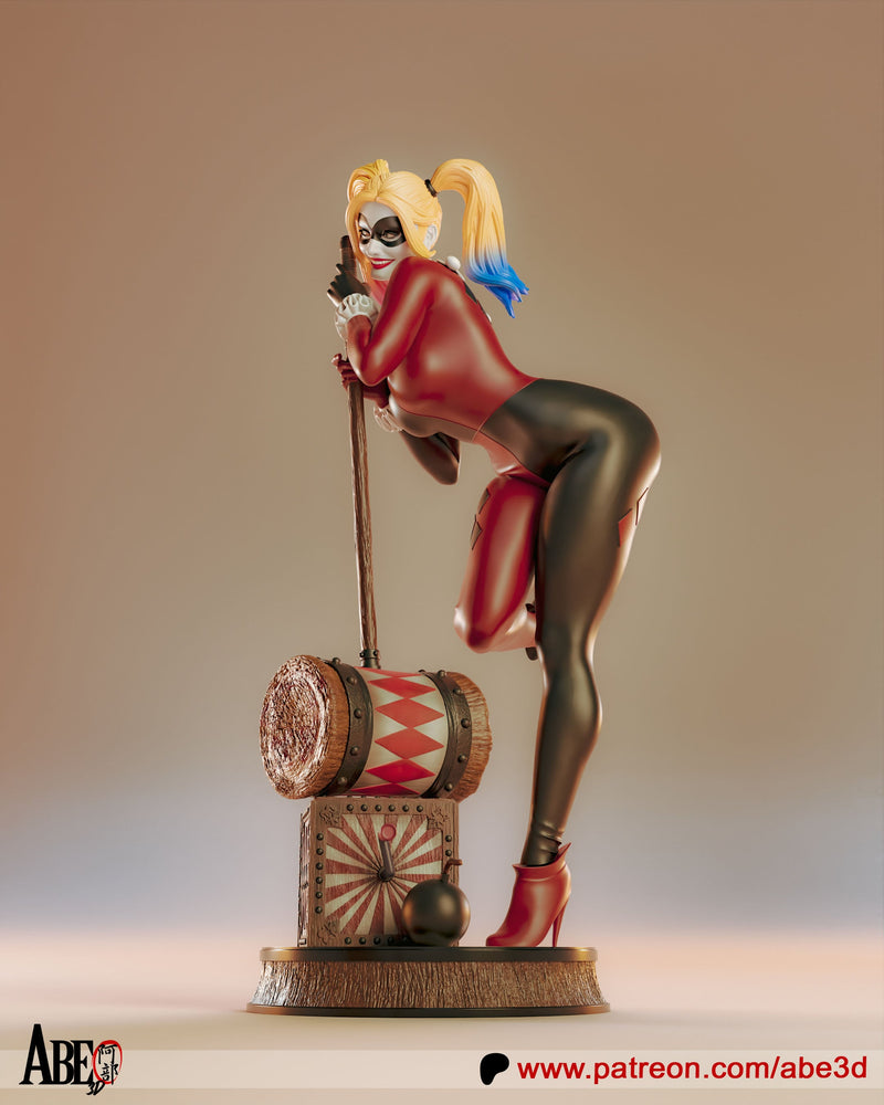 Harley Quinn Classic Resin Statue - view 5