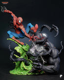 Spider-Man Resin Statue & Bust - Full Size view 1