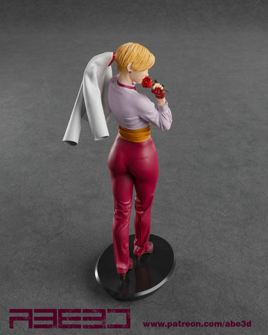 King Resin Statue - view 1
