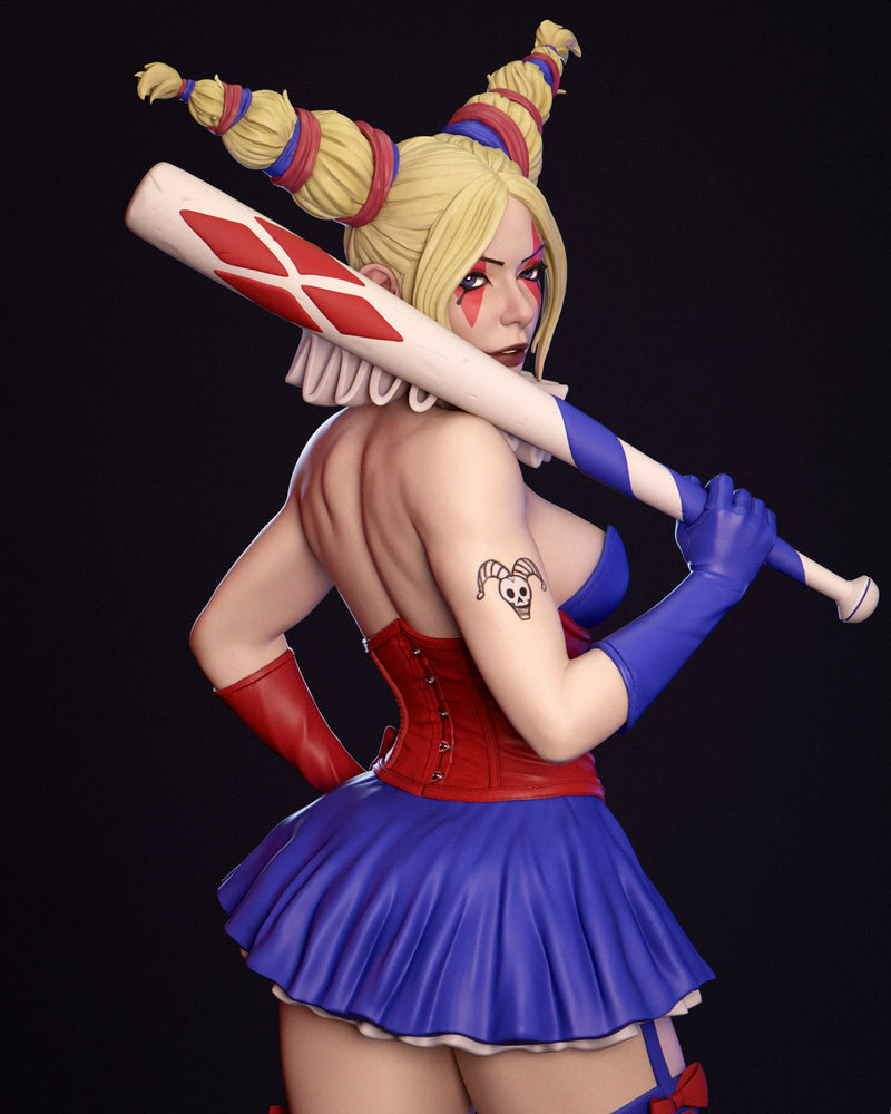Harley Quinn Pine Resin Statue - view 6