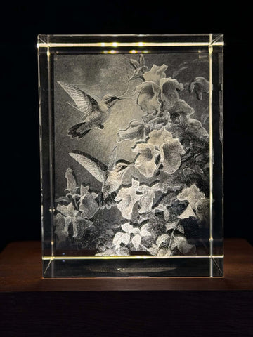 Hummingbirds and Flowers 2D K9 Crystal Engraving – 60 × 40 × 40 mm