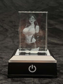 Tifa Lockhart Portrait 2D K9 Crystal Engraving – 60 × 40 × 40 mm