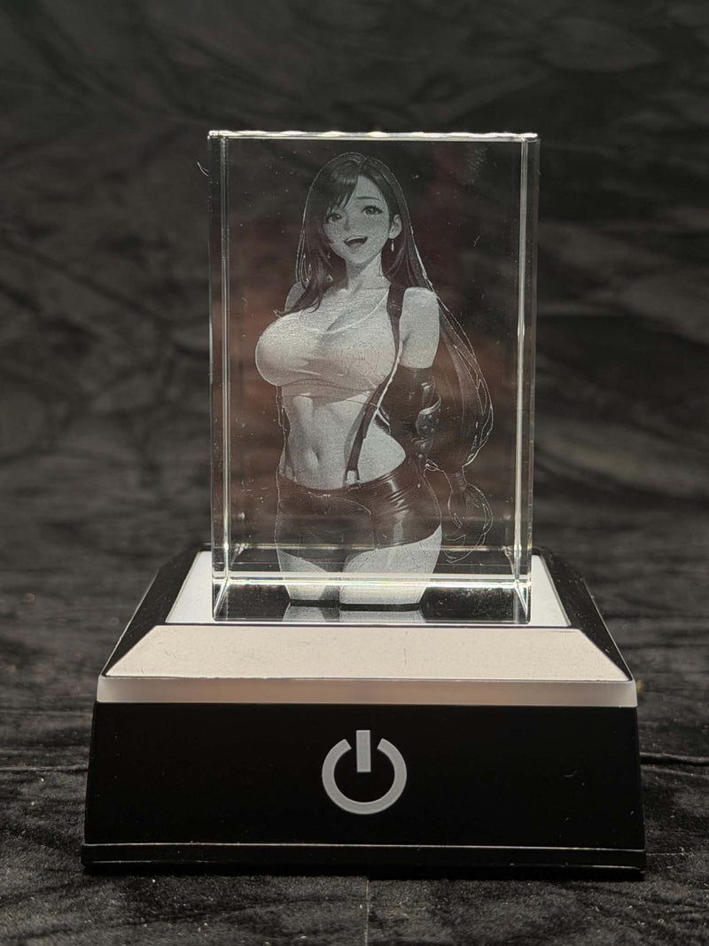 Tifa Lockhart Portrait 2D K9 Crystal Engraving – 60 × 40 × 40 mm