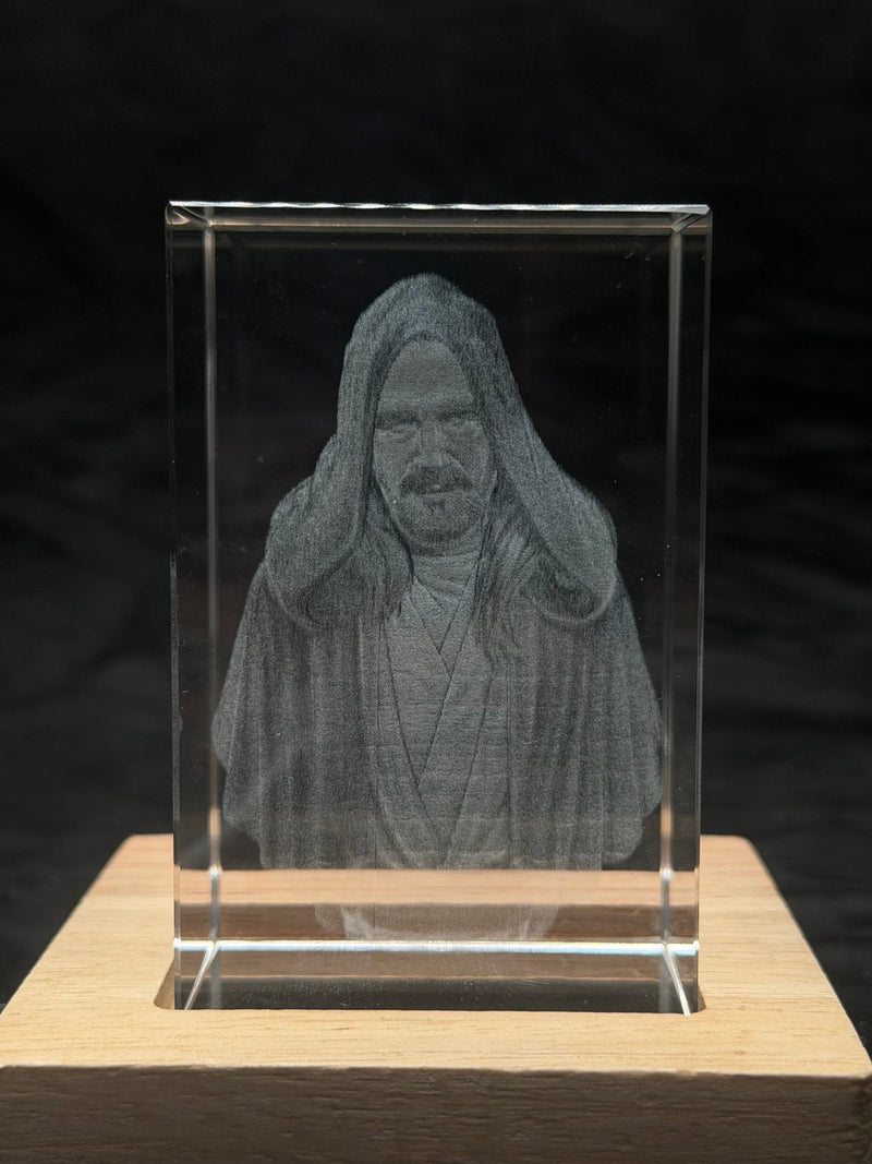 Qui-Gon Jinn Bust 3D K9 Crystal Engraving – 40 × 40 × 60 mm