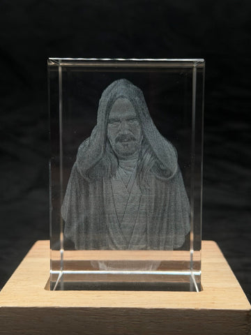 Qui-Gon Jinn Bust 3D K9 Crystal Engraving – 40 × 40 × 60 mm
