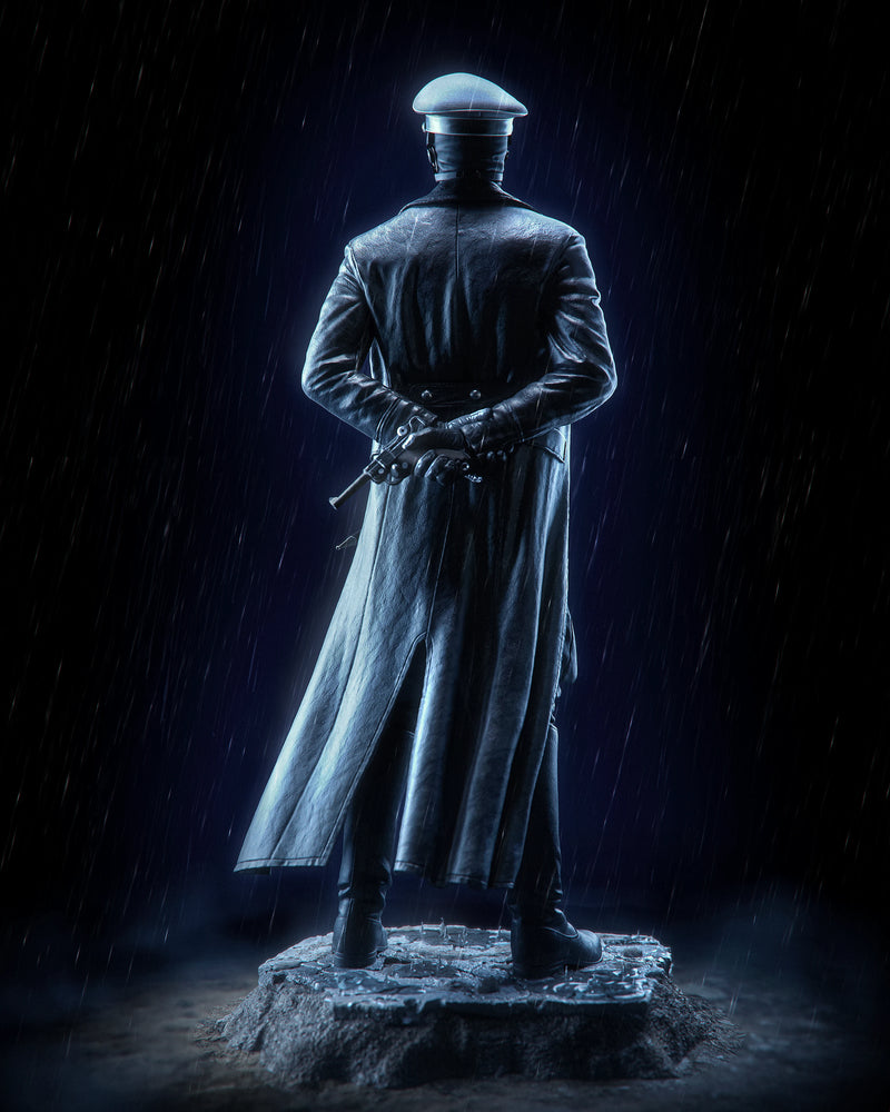 Karl Resin Statue - view 4