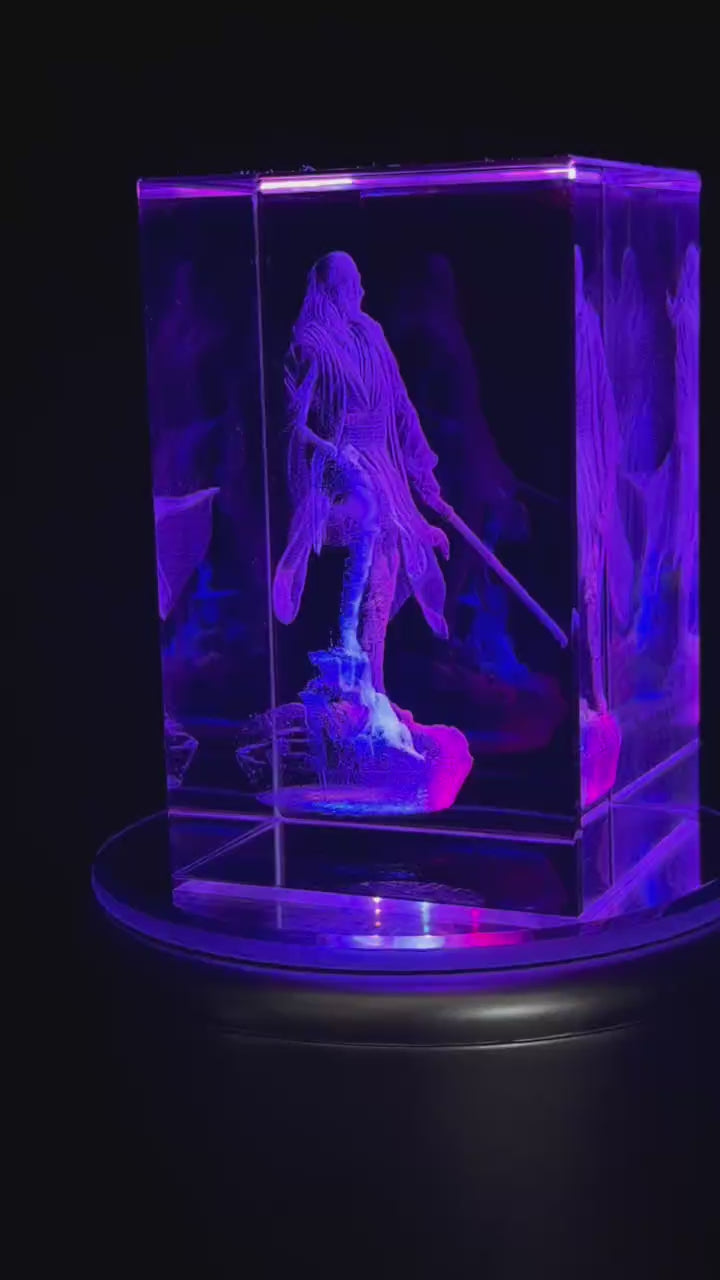 Qui-Gon Jinn full figure crystal — silent video