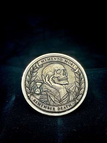 Remember Death Coin 40mm Engraved Skull Hourglass Memento Mori Medallion