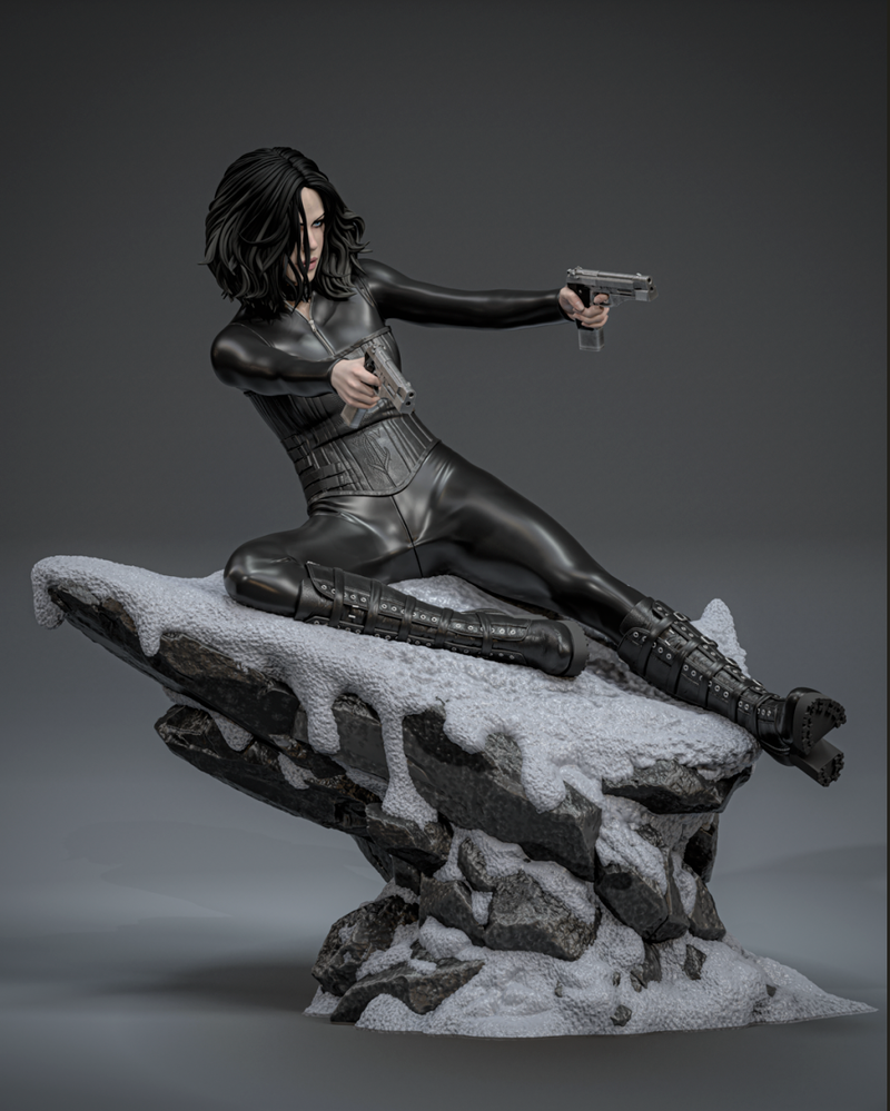 Selene Resin Statue - view 4